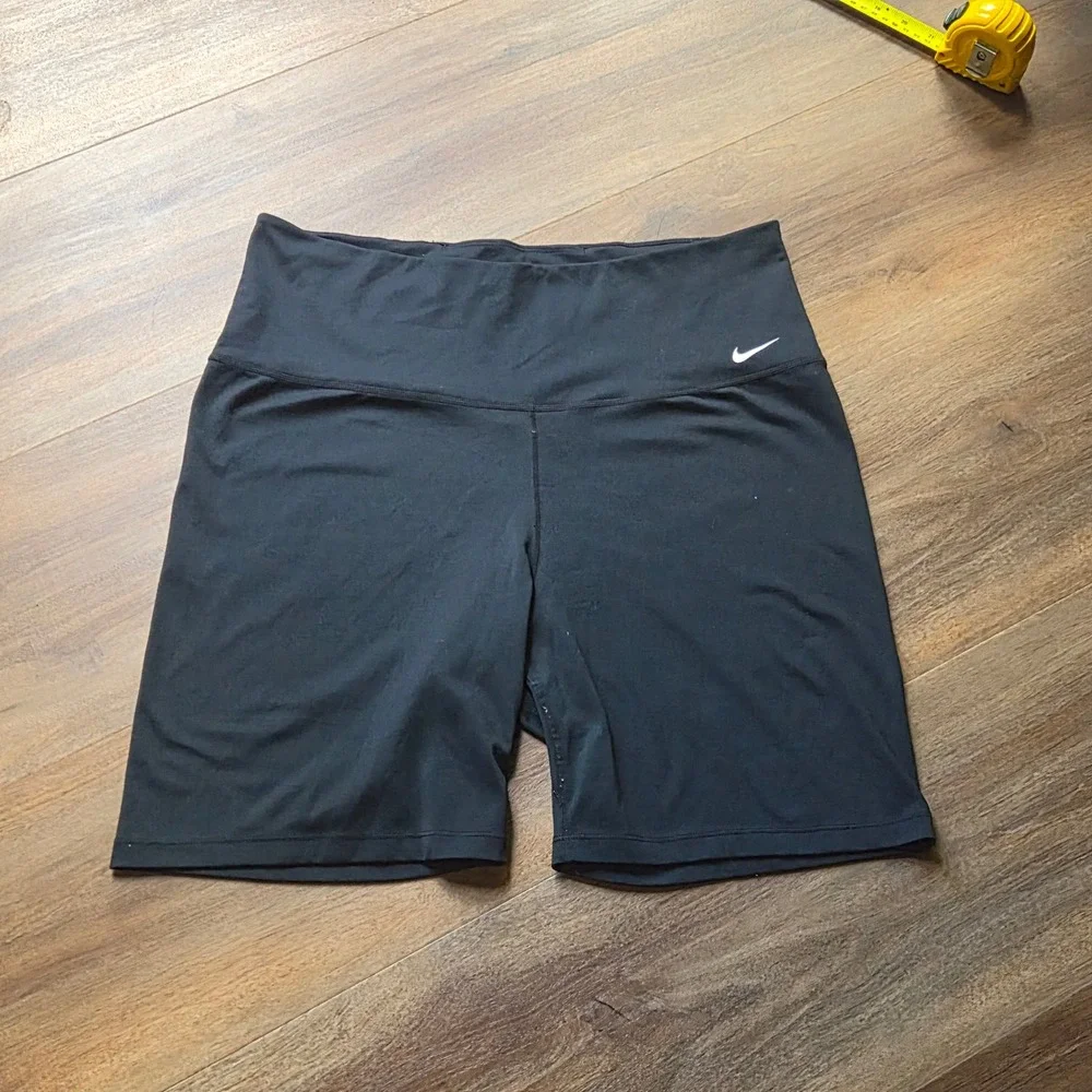 Nike Dri-FIT Womens High Rise Biker Shorts Black XL Athletic Yoga Gym Running